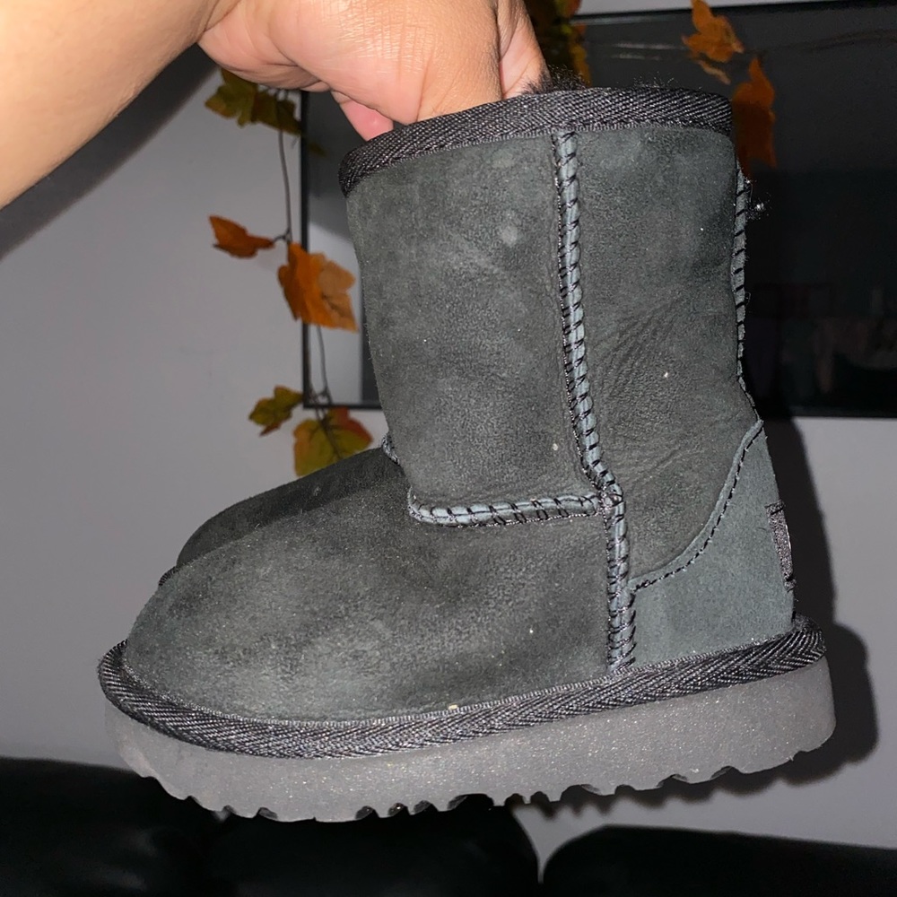 Toddler ugg